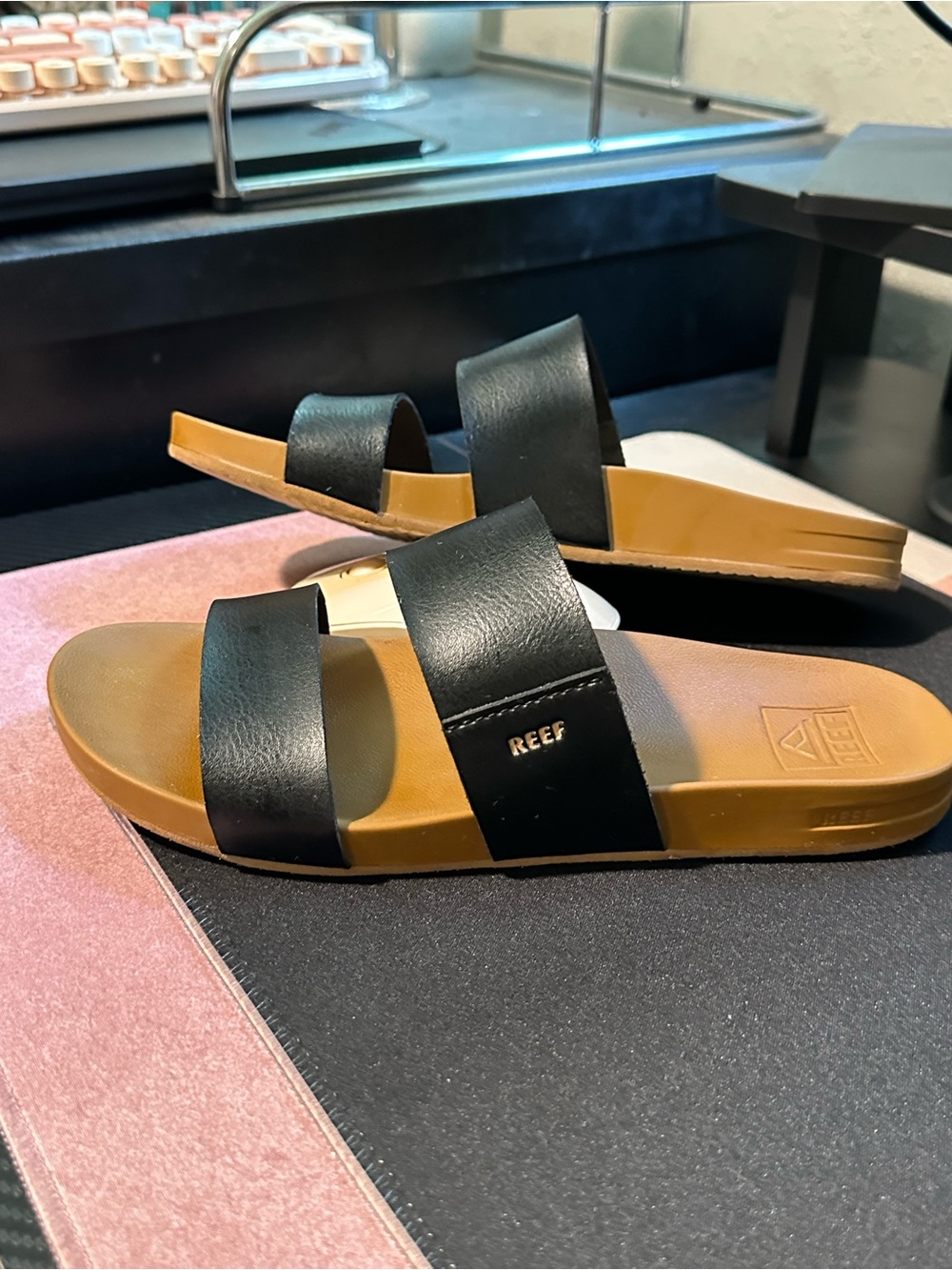 REEF Black Tan Double Strap Slide Sandals Women’s Size 7